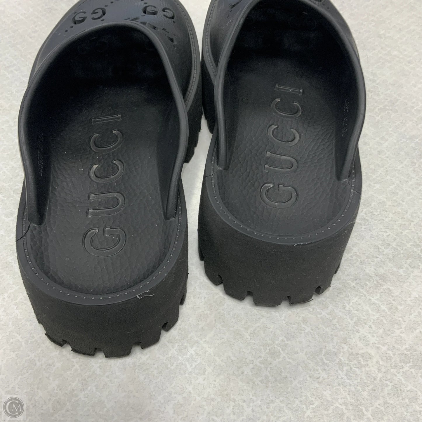 Shoes Luxury Designer By Gucci In Black, Size: 9