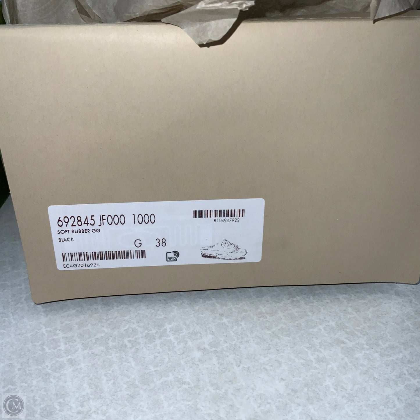 Sandals Luxury Designer By Gucci In Black, Size: 8