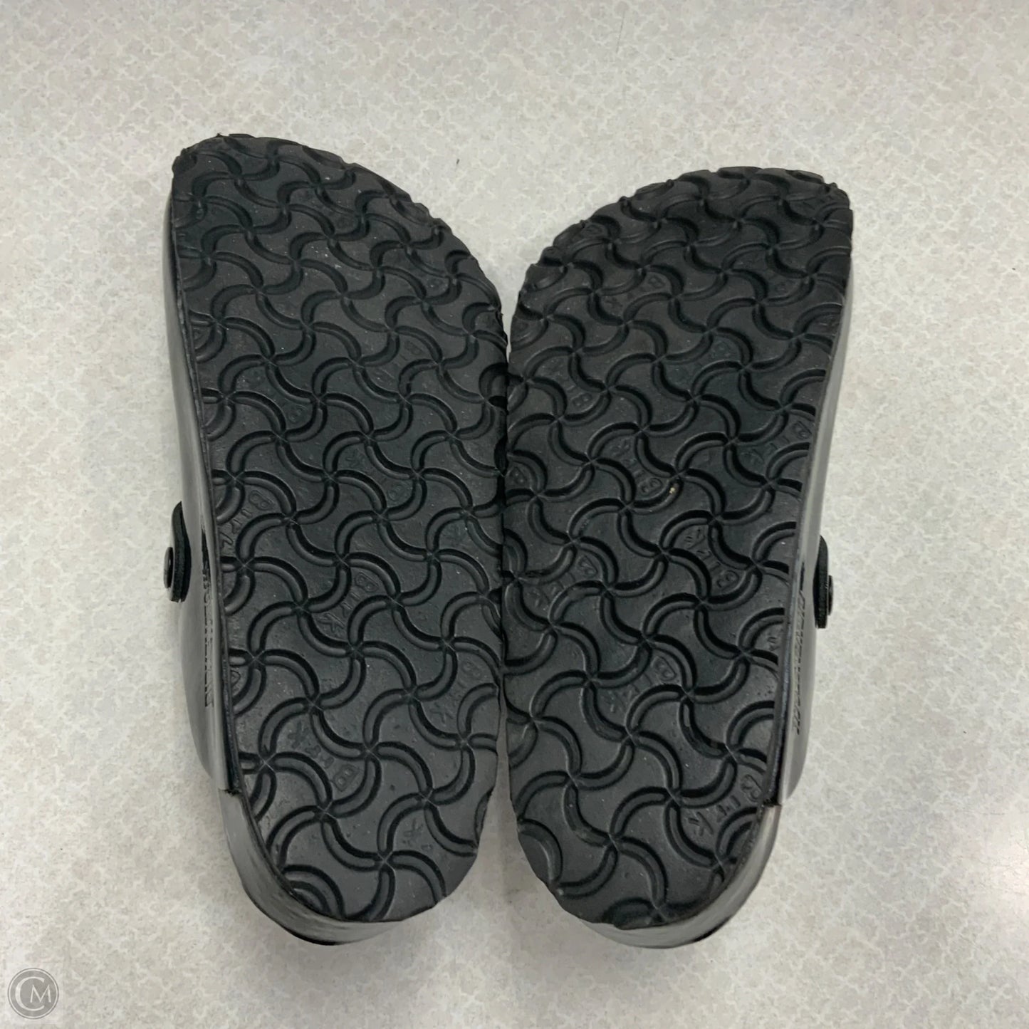 Shoes Flats By Birkenstock In Black, Size: 7.5