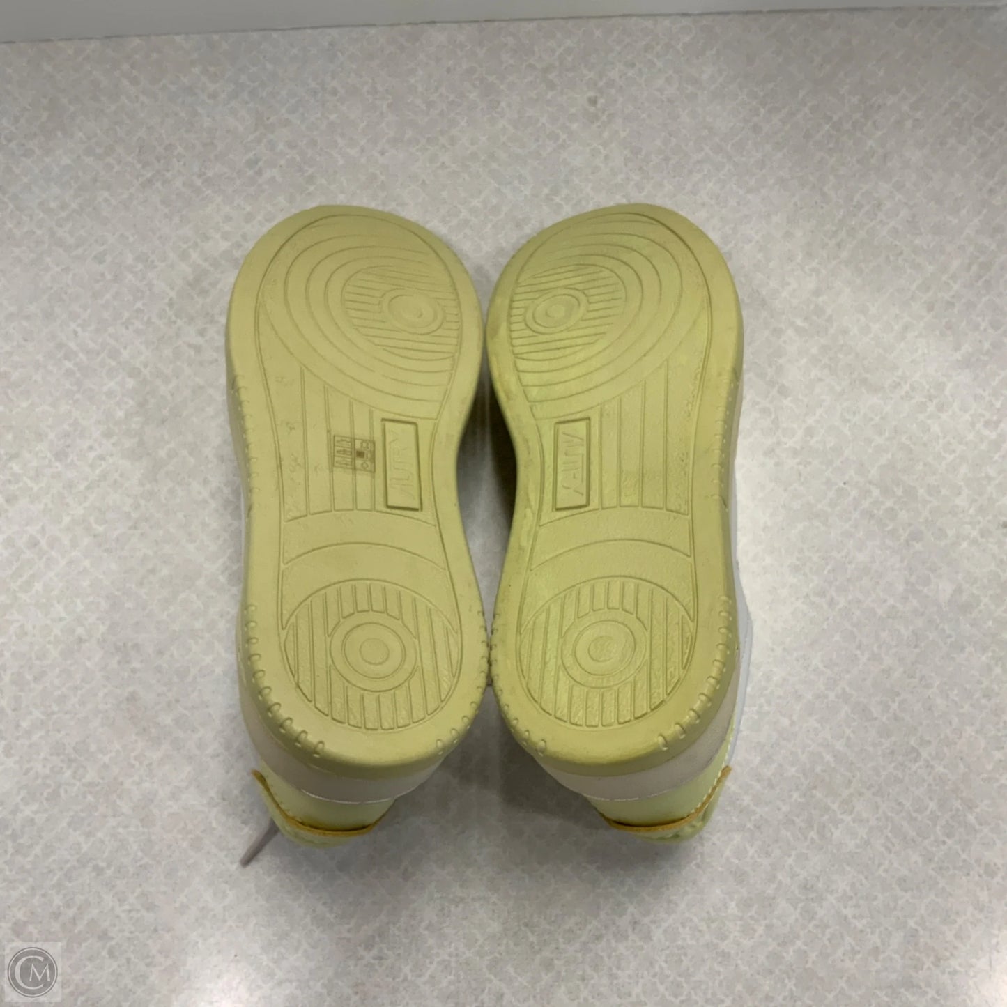 Shoes Sneakers By Autry In Yellow, Size: 8.5