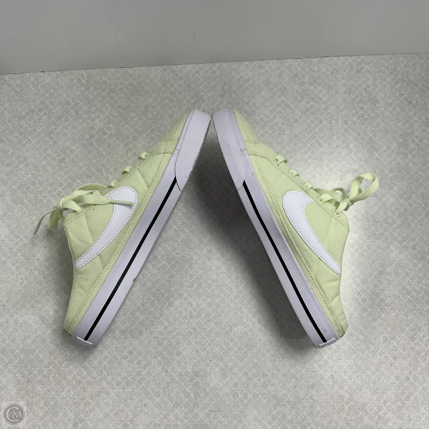 Shoes Athletic By Nike In Green, Size: 7