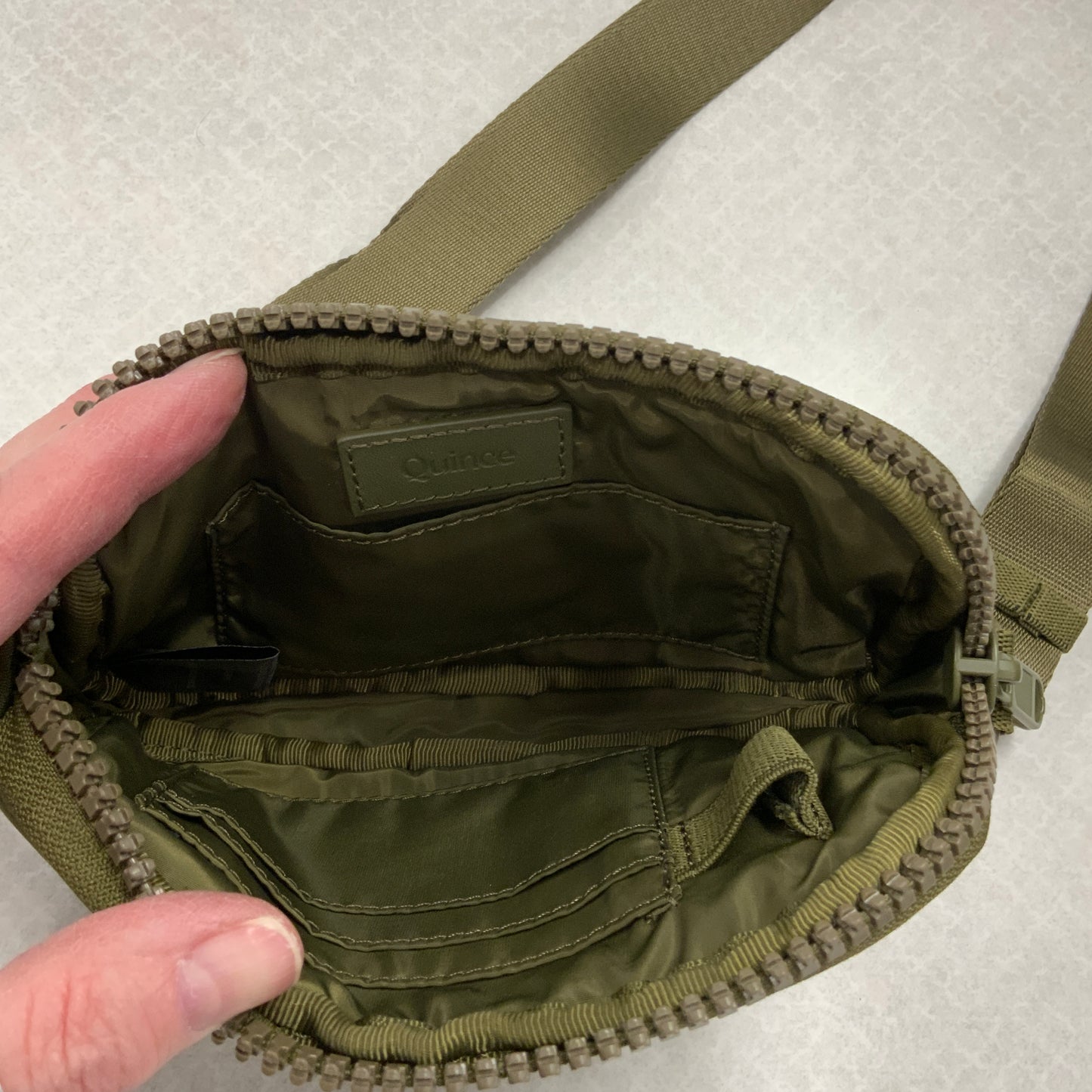 Belt Bag By quince, Size: Small