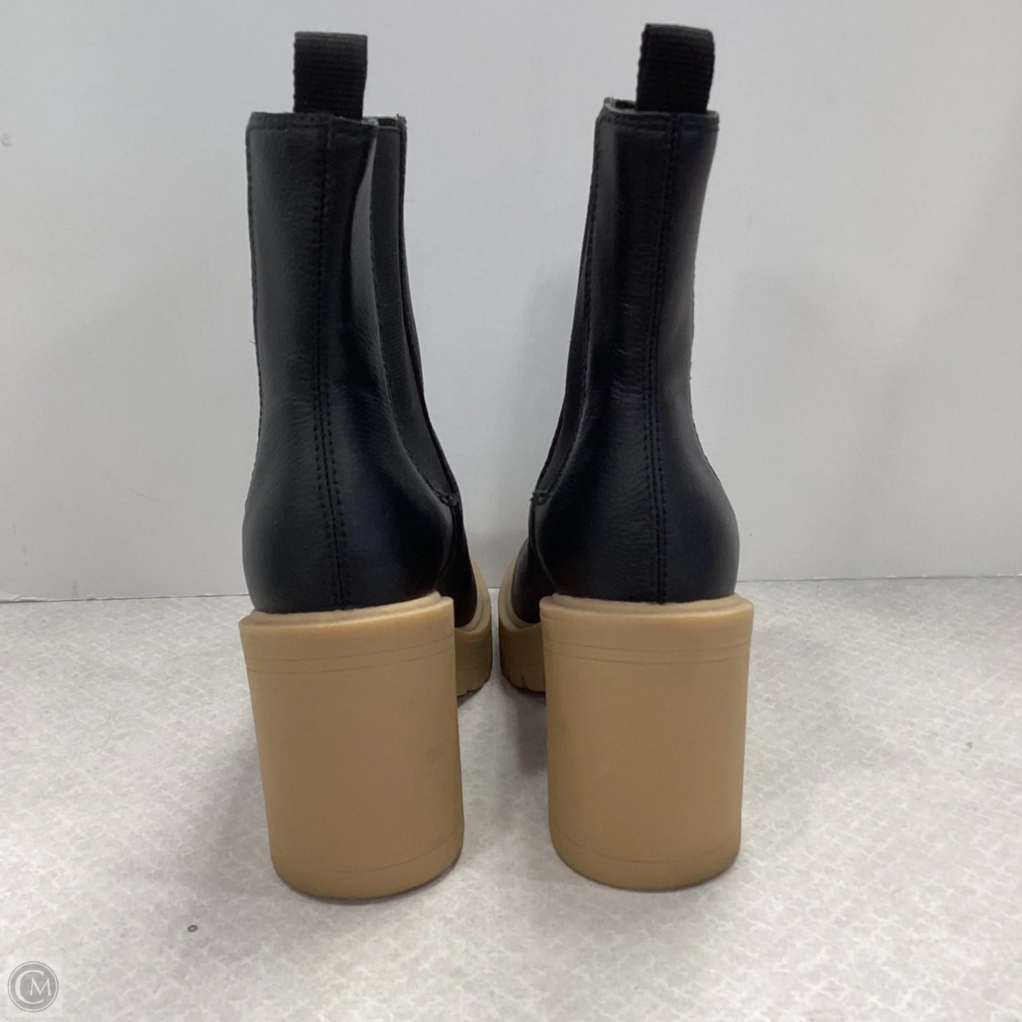 Boots Ankle Heels By Dolce Vita In Black & Tan, Size: 6.5