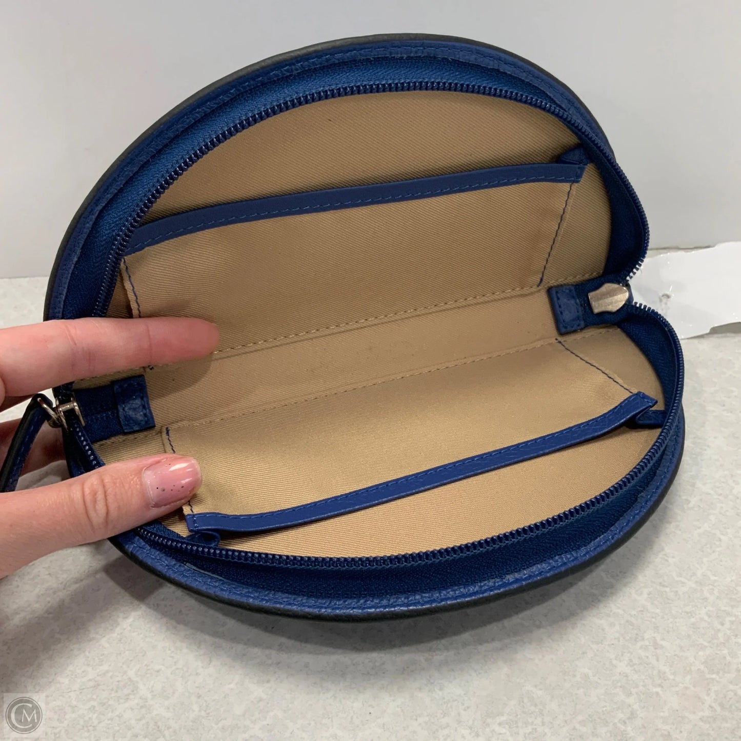 Wallet By Levenger , Size: Medium