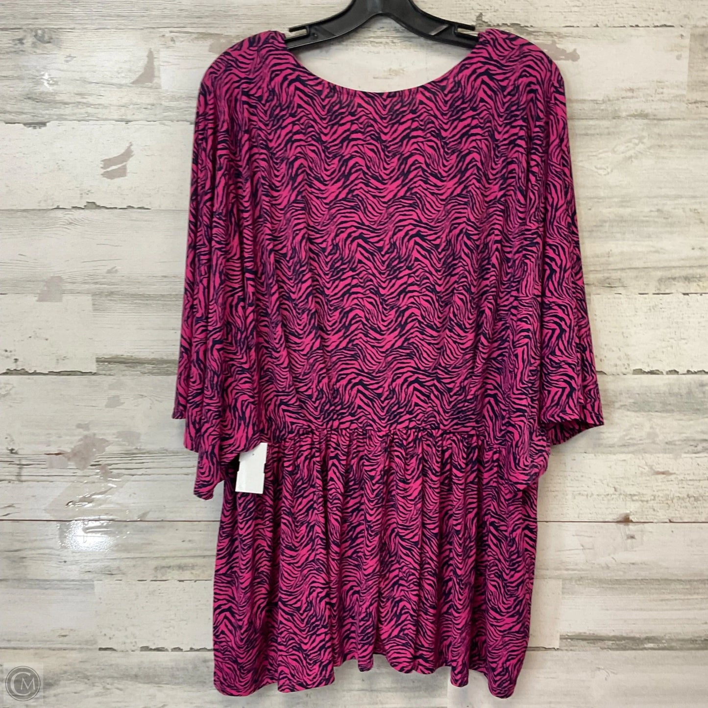 Top Short Sleeve By DEAR SCARLETT In Purple, Size: 2x