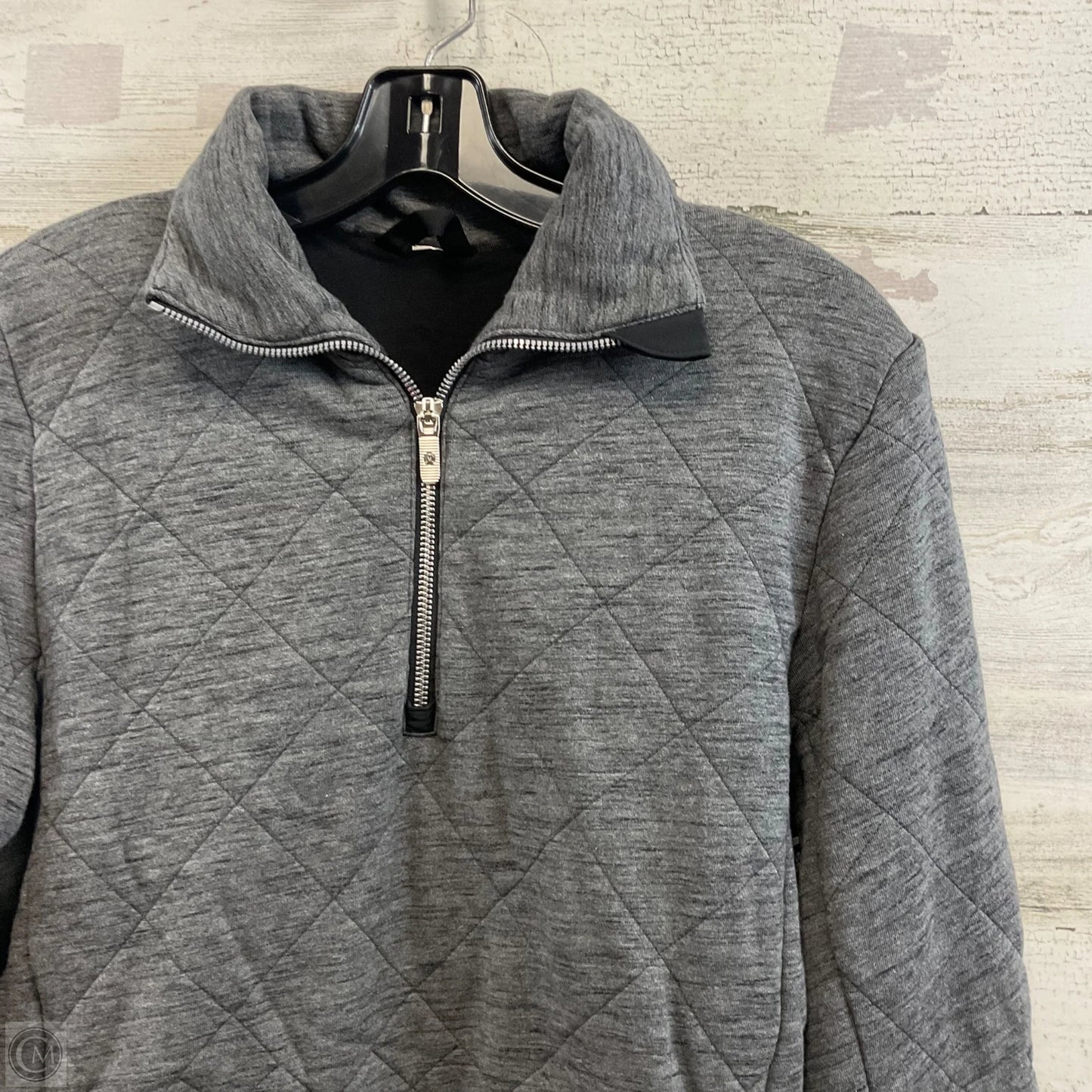 Athletic Top Long Sleeve Collar By Lululemon In Grey, Size: S