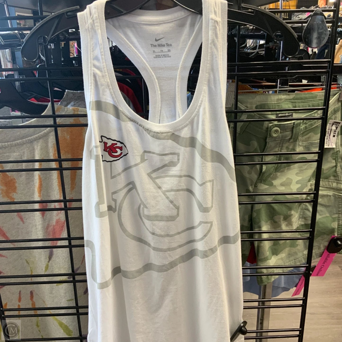 Athletic Tank Top By Nike Apparel In White, Size: Xl