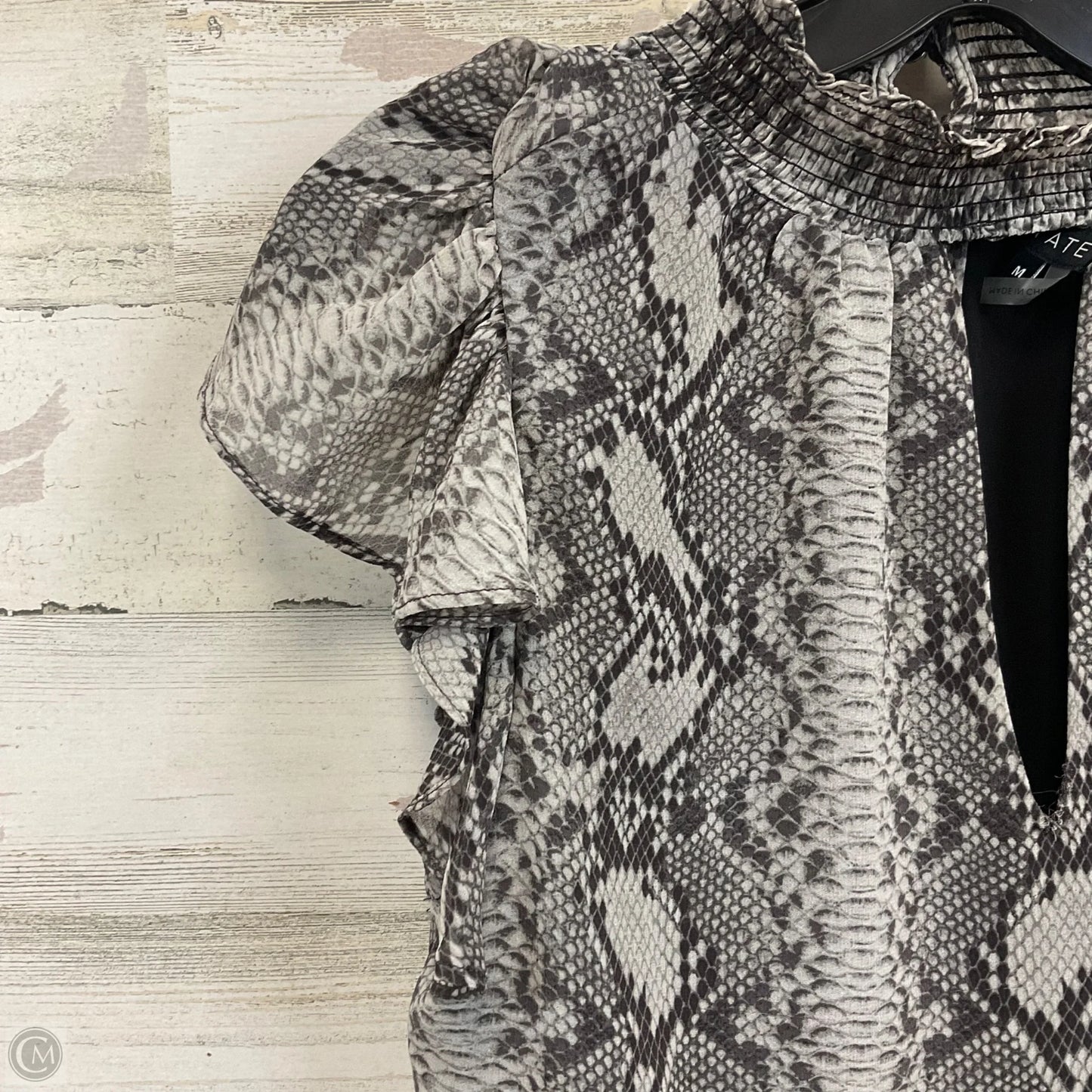Blouse Short Sleeve By 1.state In Snakeskin Print, Size: M
