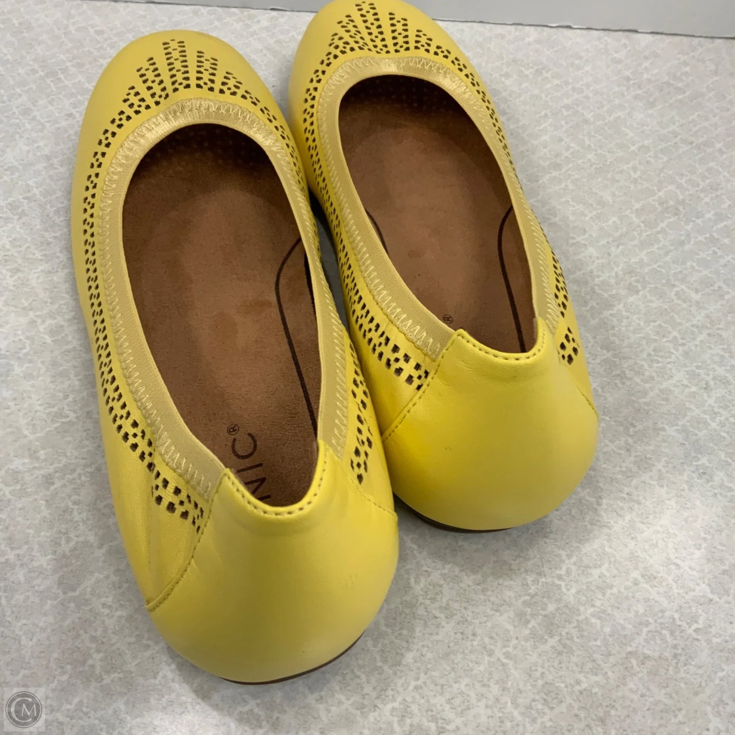 Shoes Flats By Vionic In Yellow, Size: 8