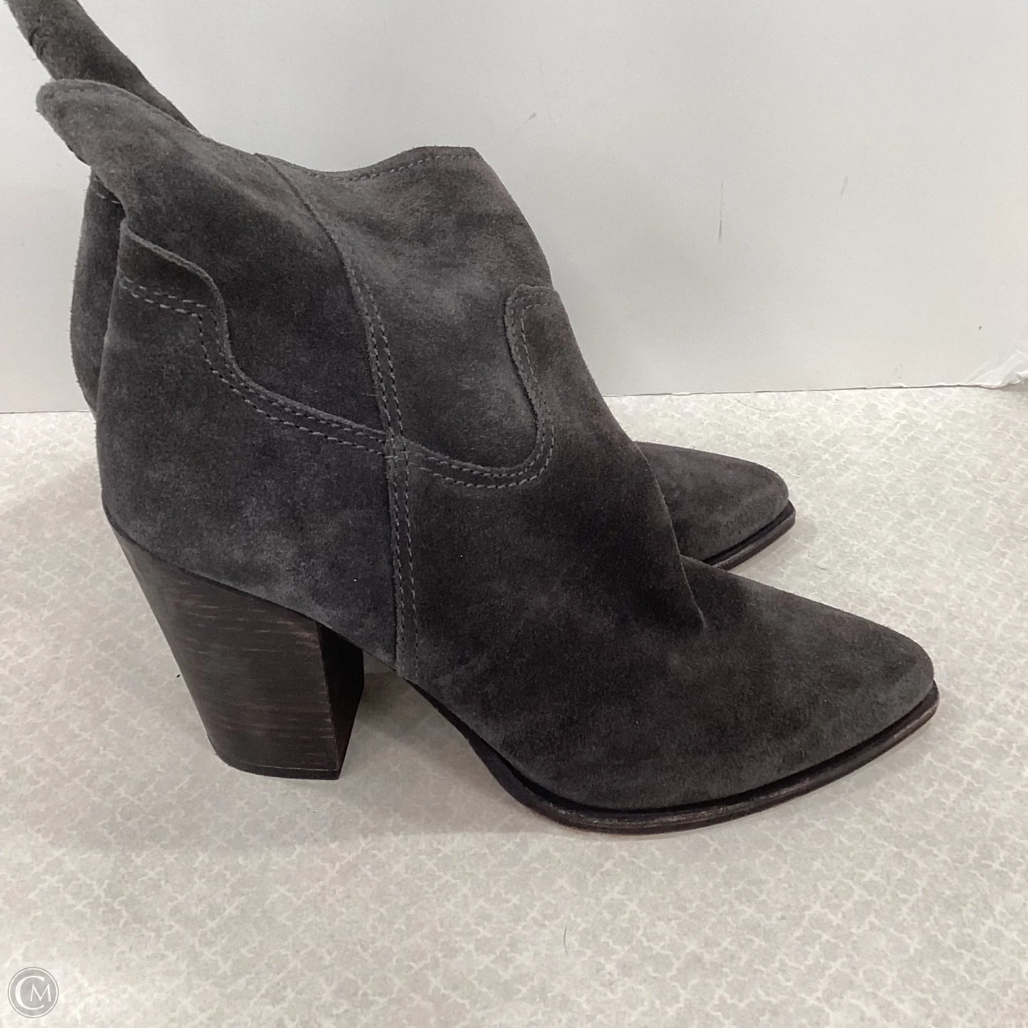 Boots Ankle Heels By Dolce Vita In Grey, Size: 10