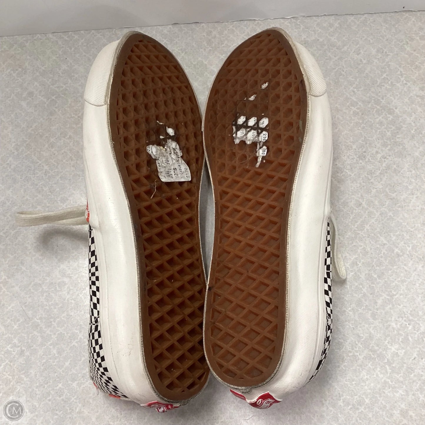 Shoes Sneakers By Vans In White, Size: 9.5