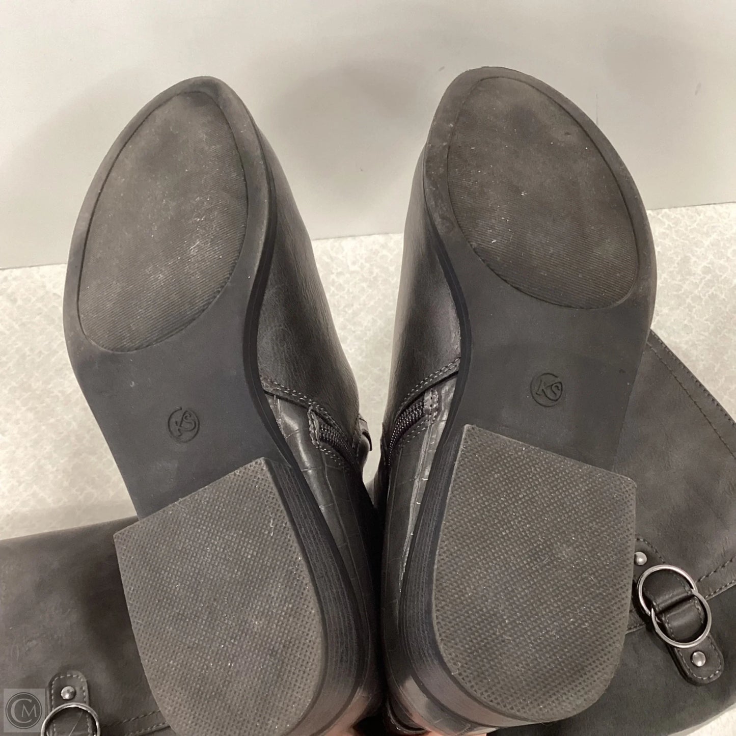 Boots Knee Flats By Kendra Scott In Grey, Size: 8