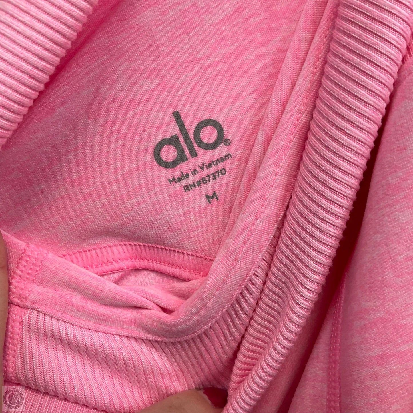 Athletic Leggings By Alo In Pink, Size: M