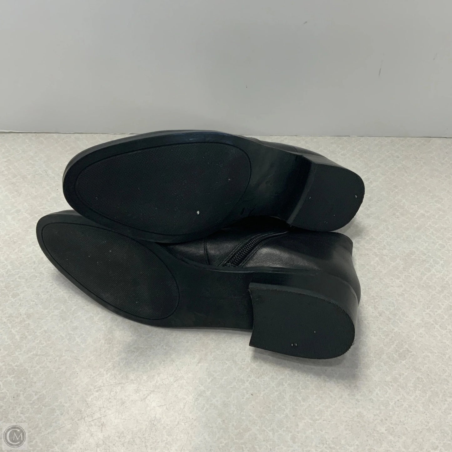 Boots Ankle Flats By Vaneli In Black, Size: 8