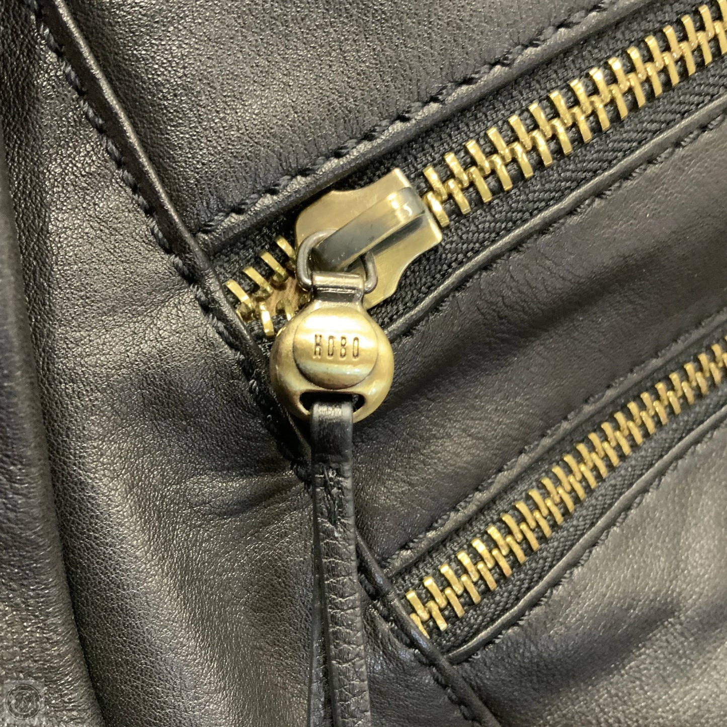 Handbag Leather By Hobo Intl, Size: Large