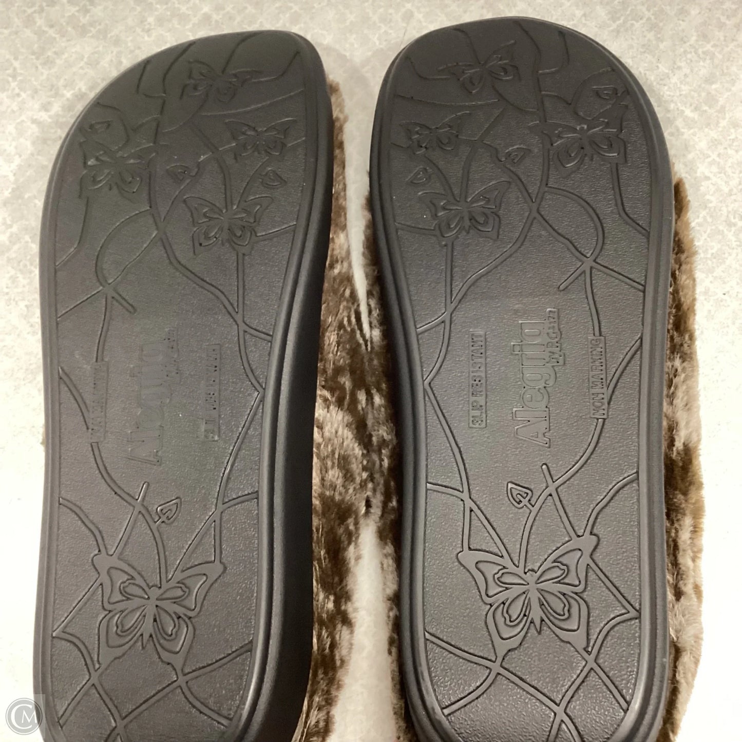 Shoes Flats By Alegria In Brown, Size: 11