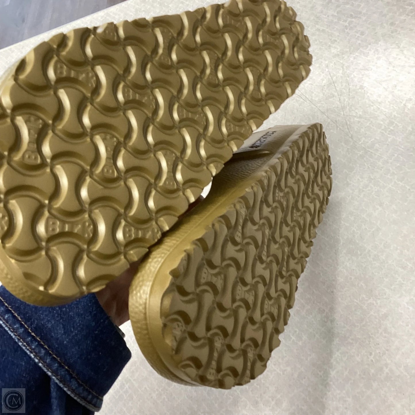 Sandals Flats By Birkenstock In Gold, Size: 9