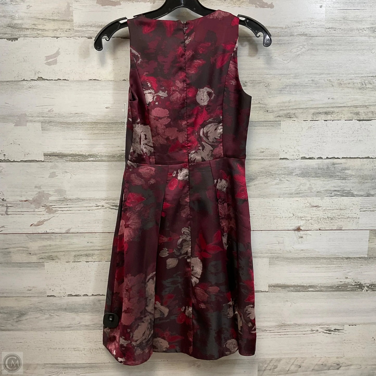 Dress Party Short By White House Black Market In Maroon, Size: 00