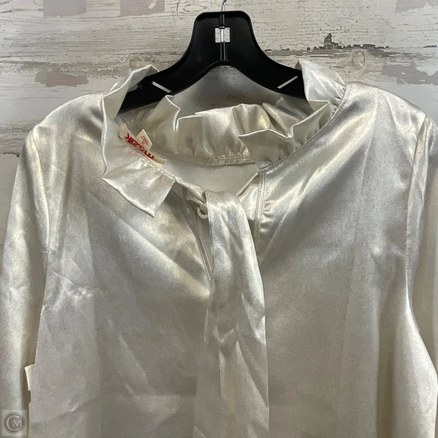 Top Long Sleeve By Clothes Mentor In Cream, Size: S