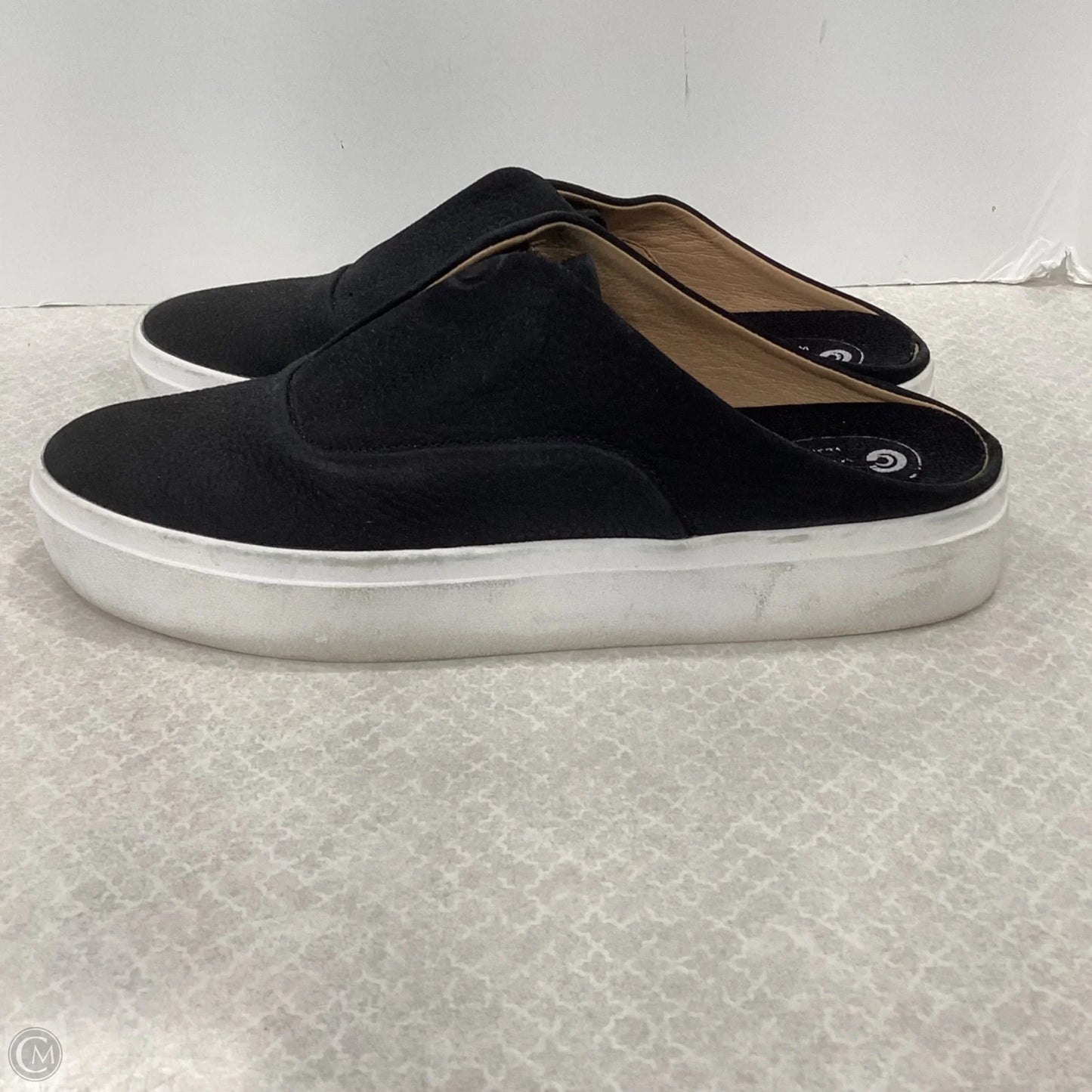 Shoes Sneakers By Corso Como In Black & White, Size: 8