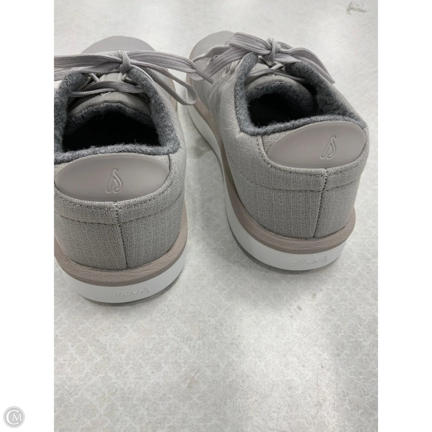 Shoes Sneakers By Allbirds In Grey & White, Size: 7