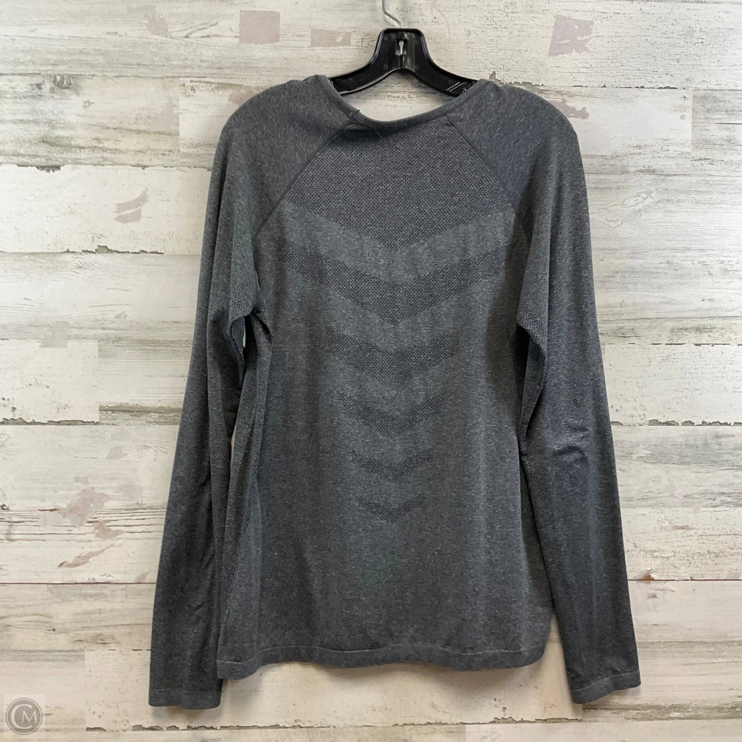 Athletic Top Long Sleeve Crewneck By Old Navy In Grey, Size: Xl