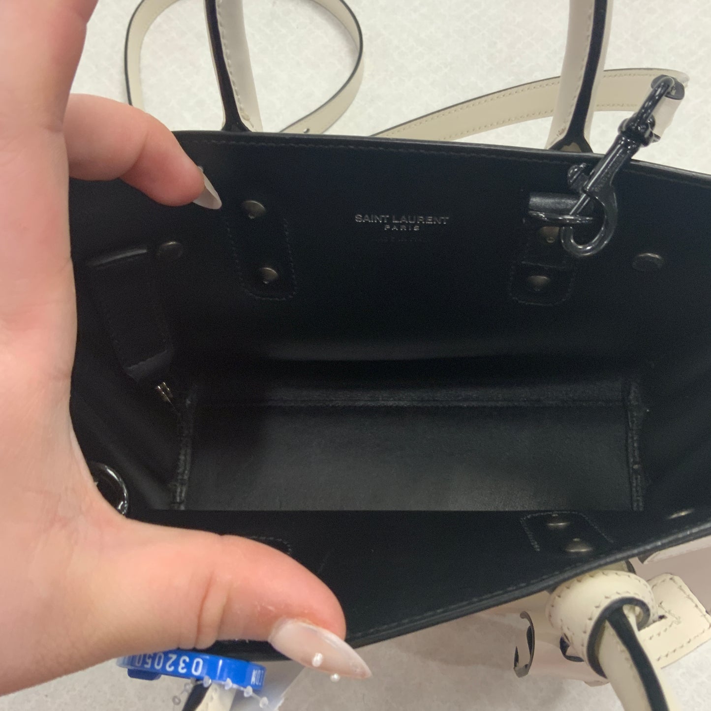 Handbag Luxury Designer By Yves Saint Laurent, Size: Medium
