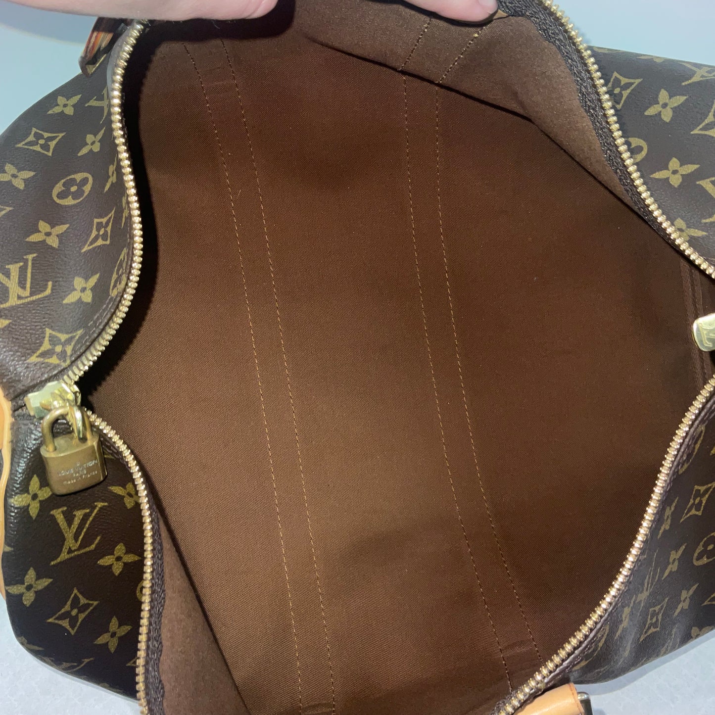Handbag Luxury Designer By Louis Vuitton, Size: Large
