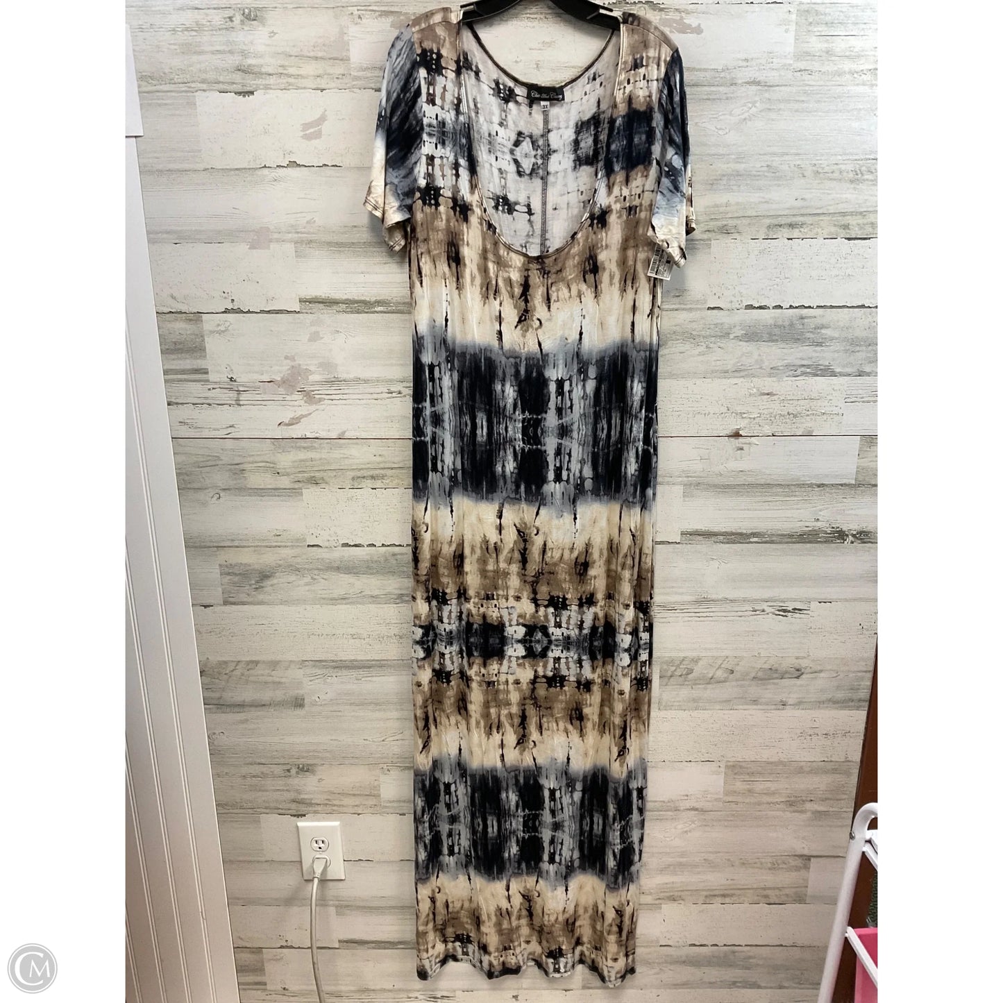 Dress Casual Maxi By CHIC & CURVY In Brown & Cream, Size: 3x