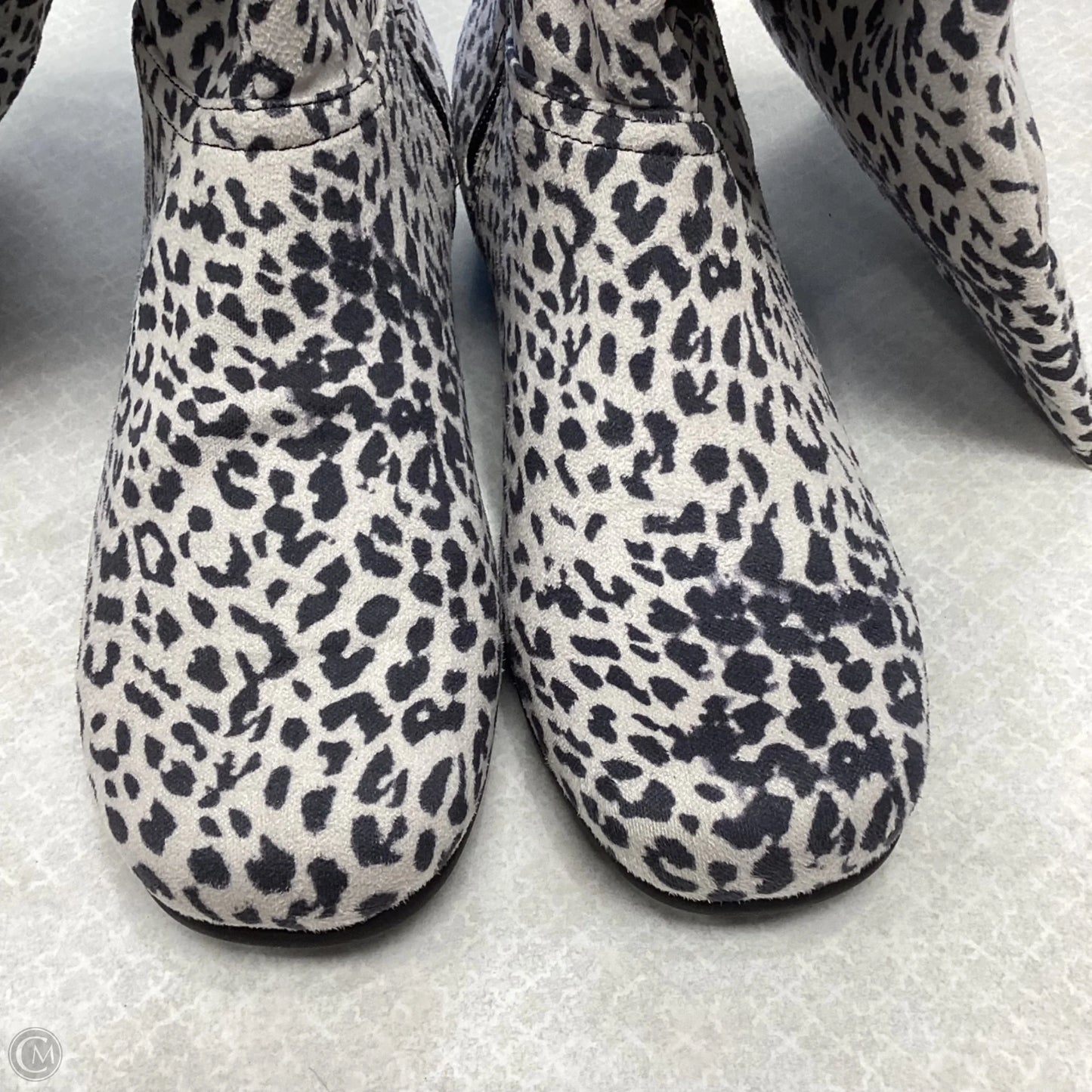 Boots Knee Flats By Cme In Grey & White, Size: 9.5