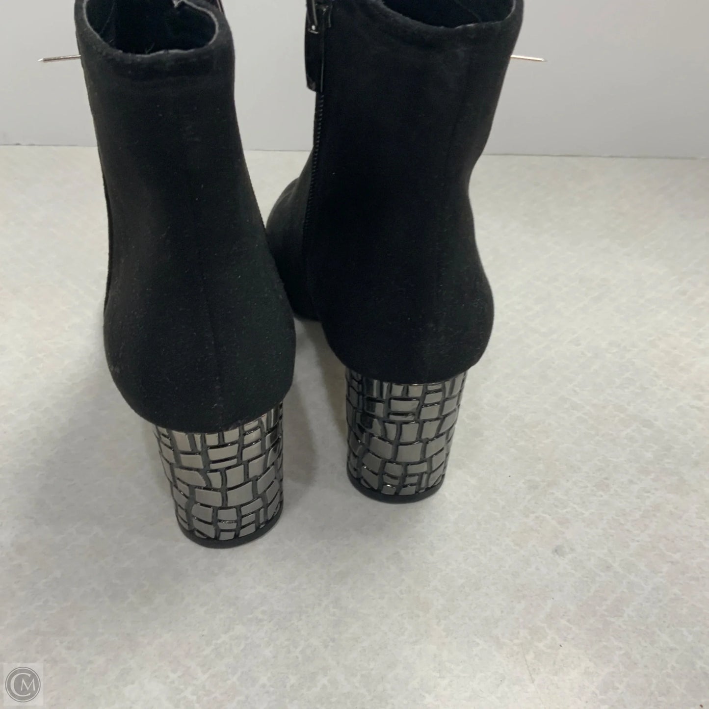 Boots Ankle Heels By Clothes Mentor In Black, Size: 7.5