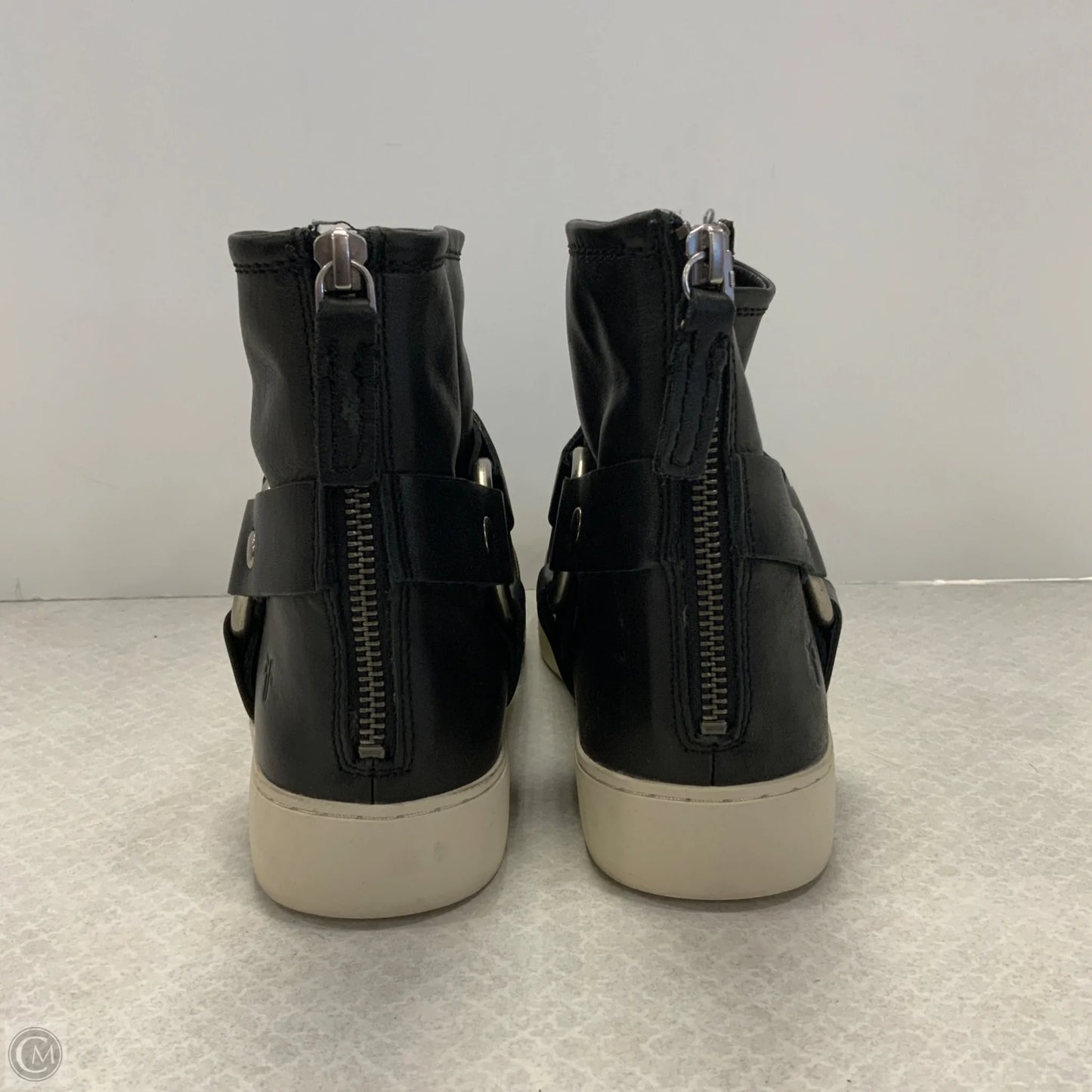 Boots Ankle Flats By Frye In Black, Size: 8