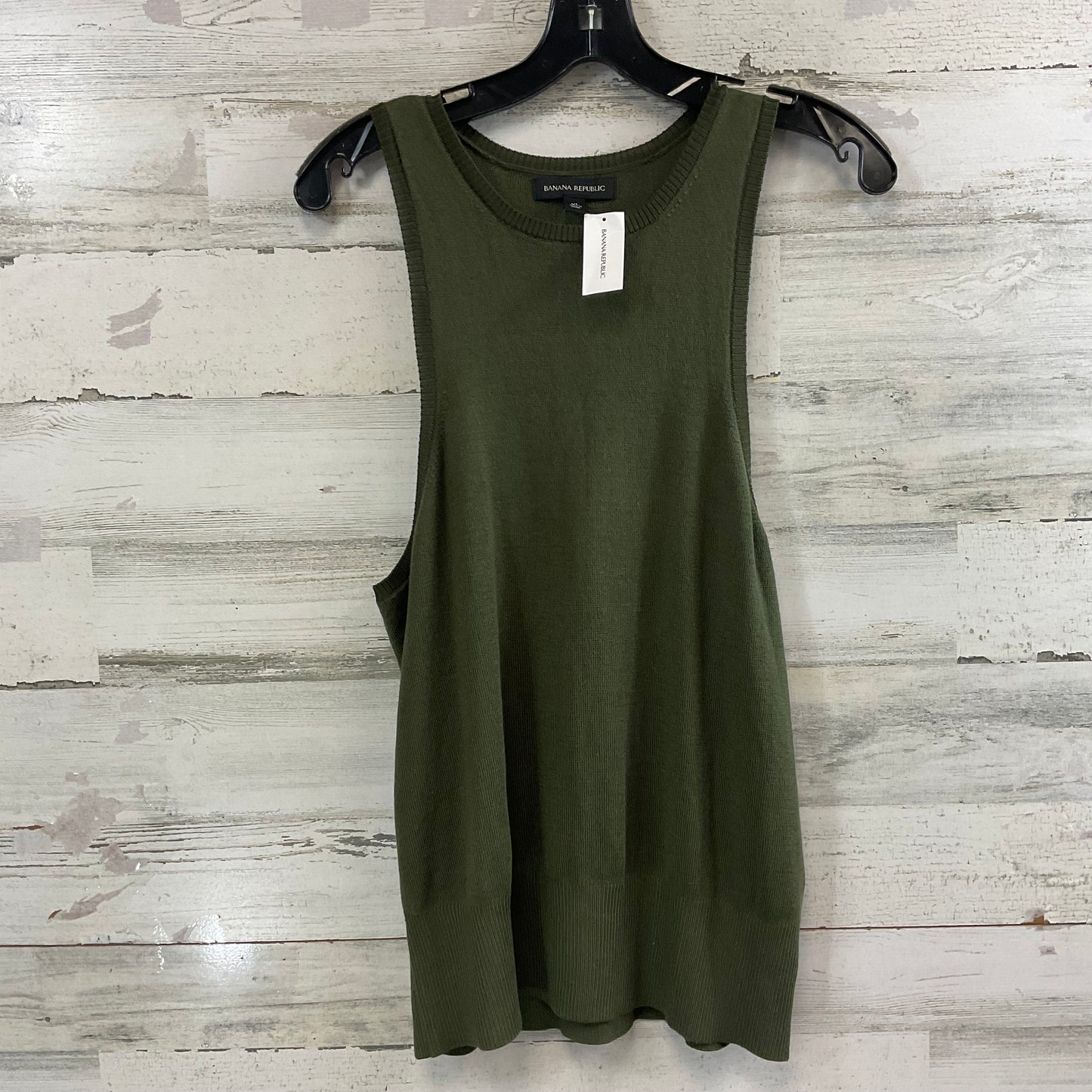 Top Sleeveless By Banana Republic In Green, Size: Xl