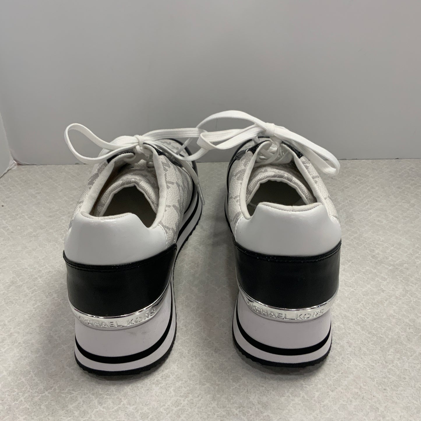 Shoes Sneakers By Michael By Michael Kors In White, Size: 10