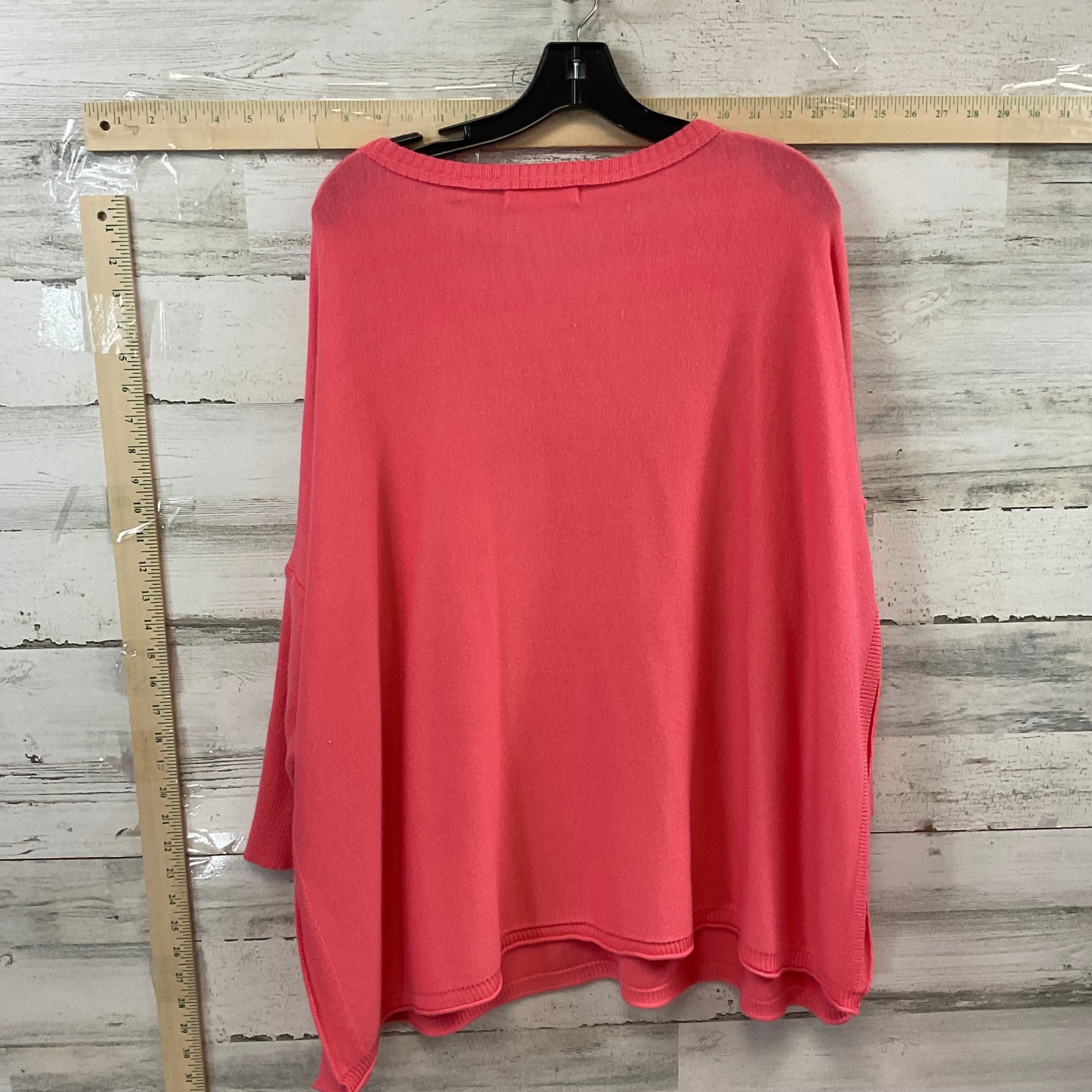 Top Long Sleeve By Mer Sea  Size: Onesize