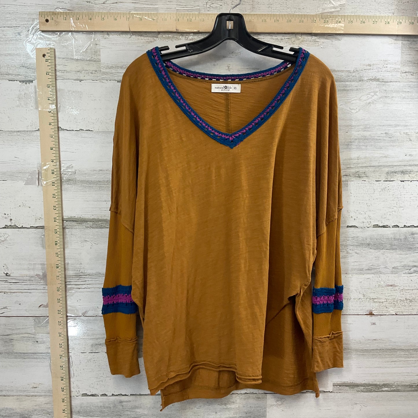 Top Long Sleeve By Natural Life In Brown, Size: Xs