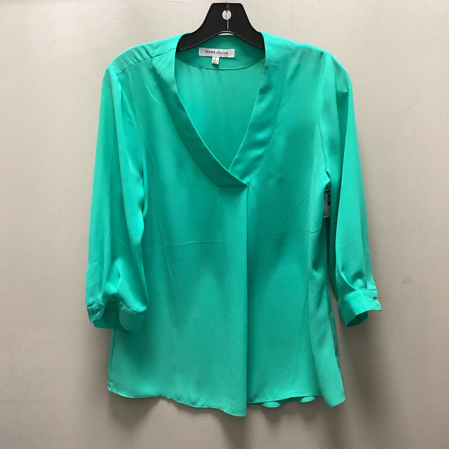 Top Long Sleeve By Rose And Olive In Green, Size: S