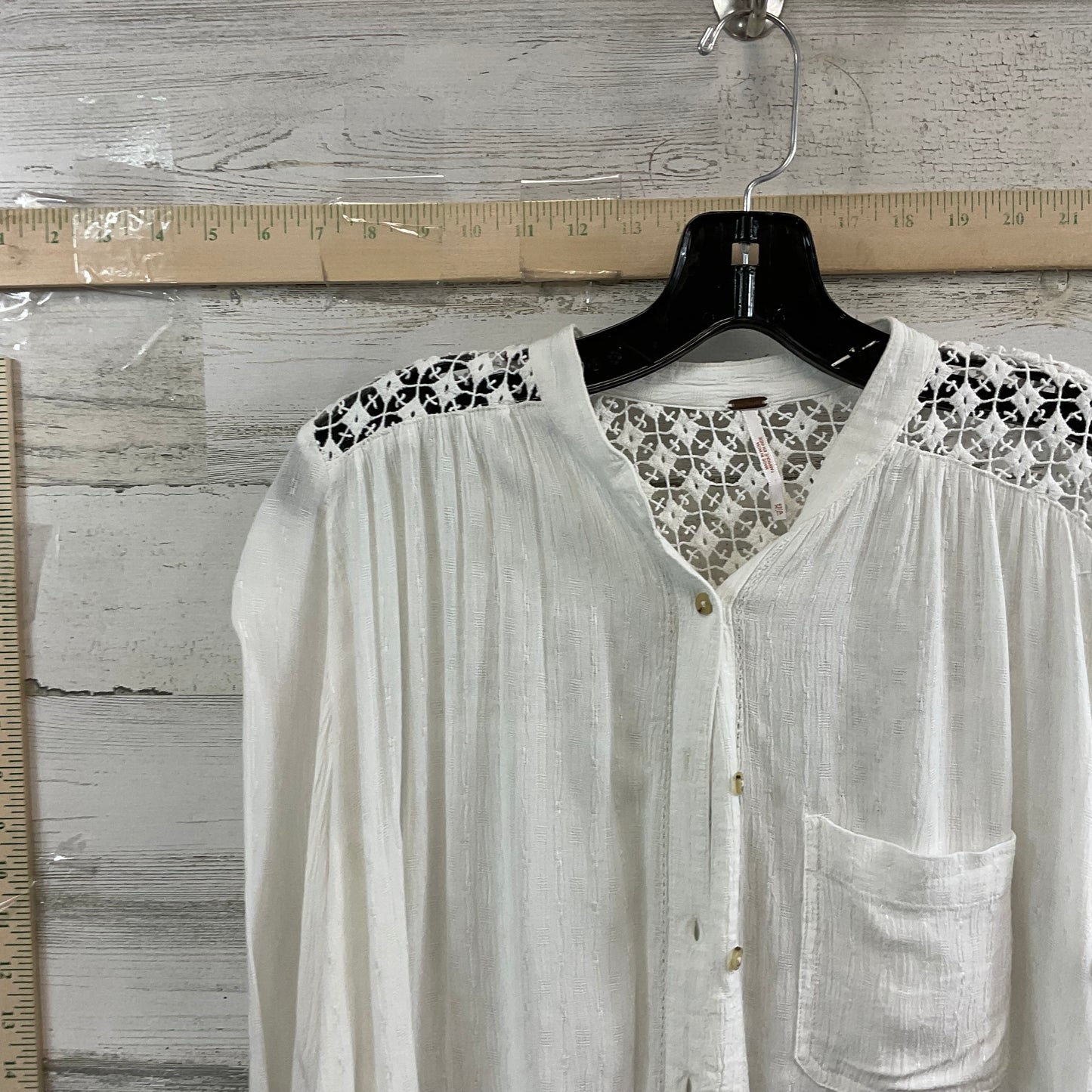 Blouse Long Sleeve By Free People In Cream, Size: Xs