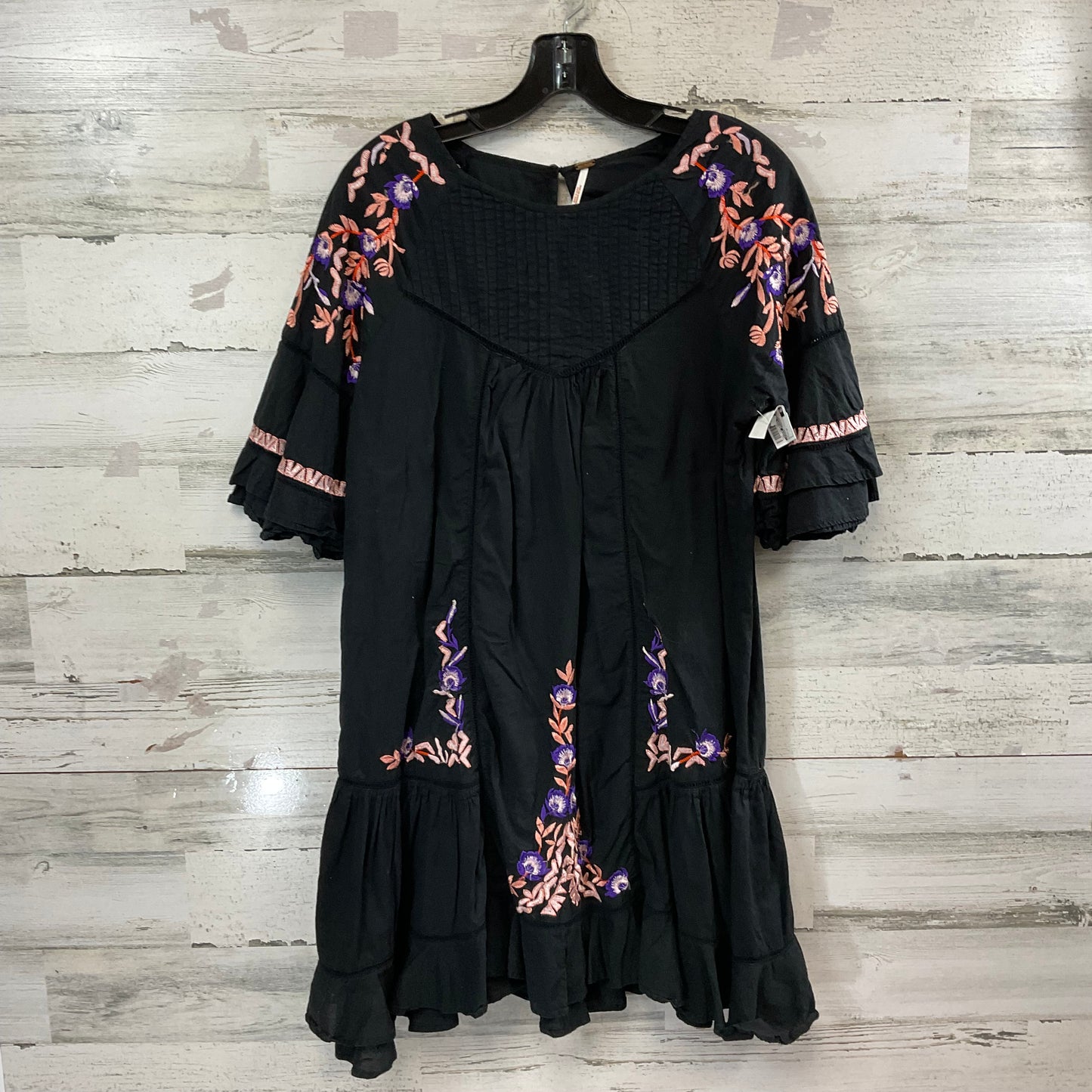 Dress Casual Short By Free People In Black, Size: M