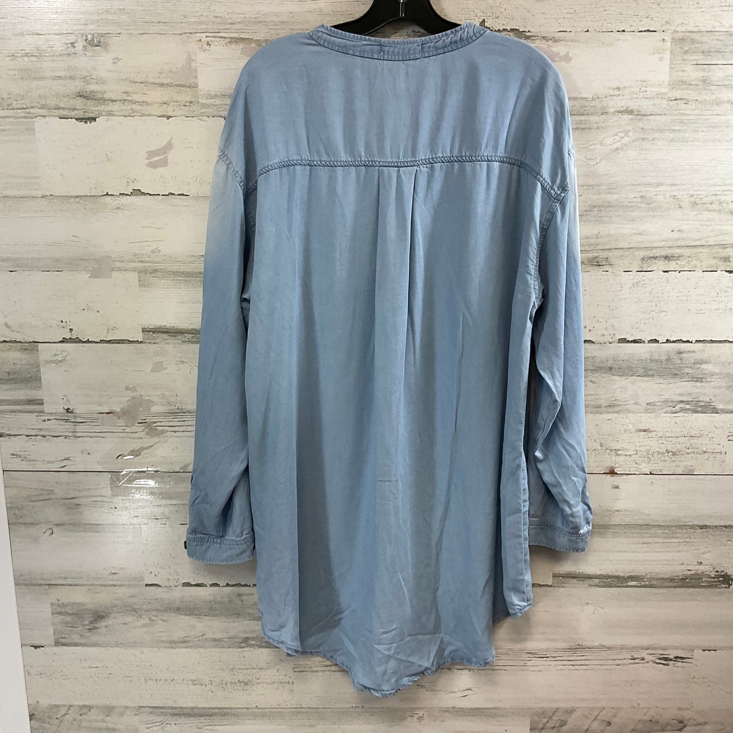 Blouse Long Sleeve By Zenana Outfitters In Blue, Size: 2x