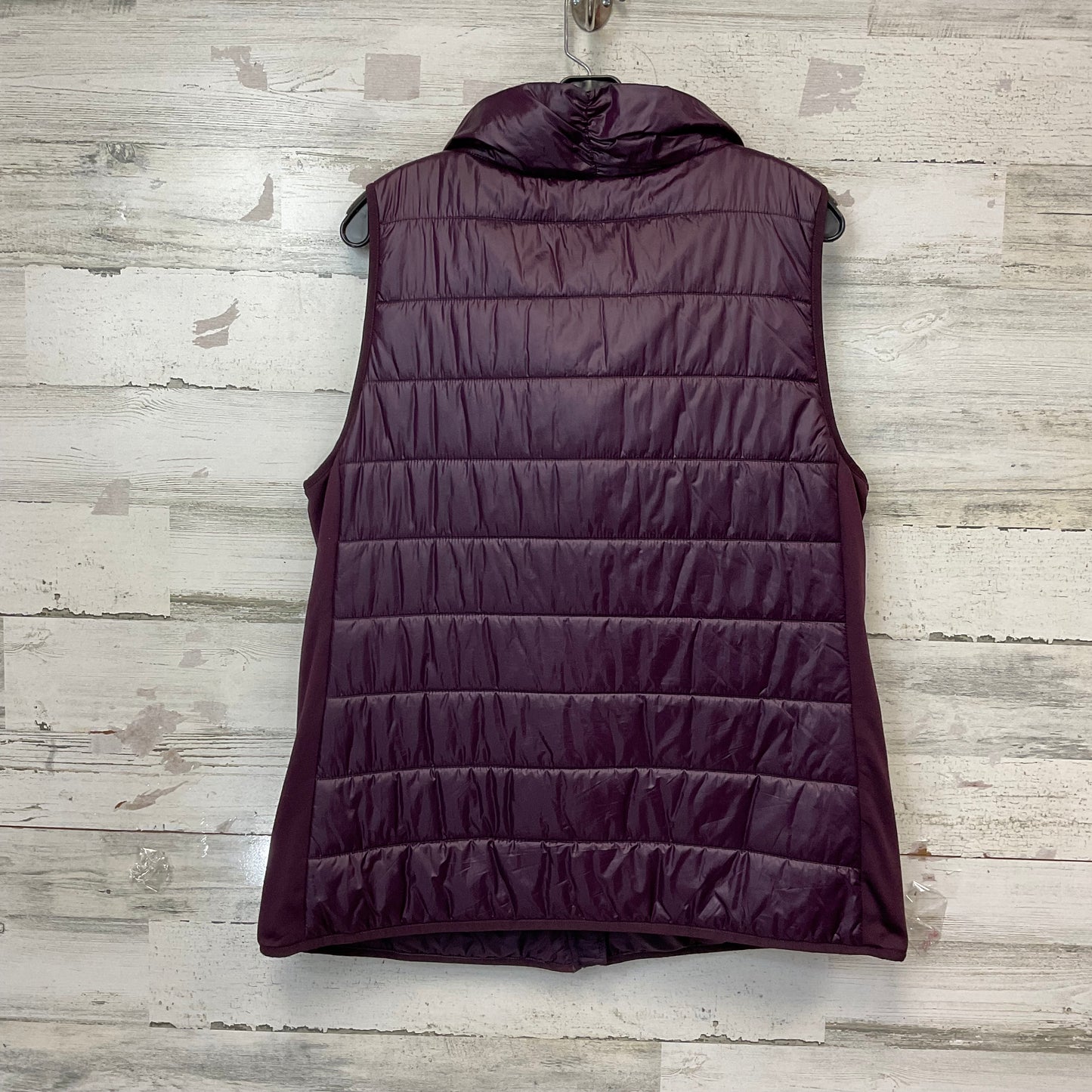 Vest Puffer & Quilted By Reebok In Purple, Size: Xl