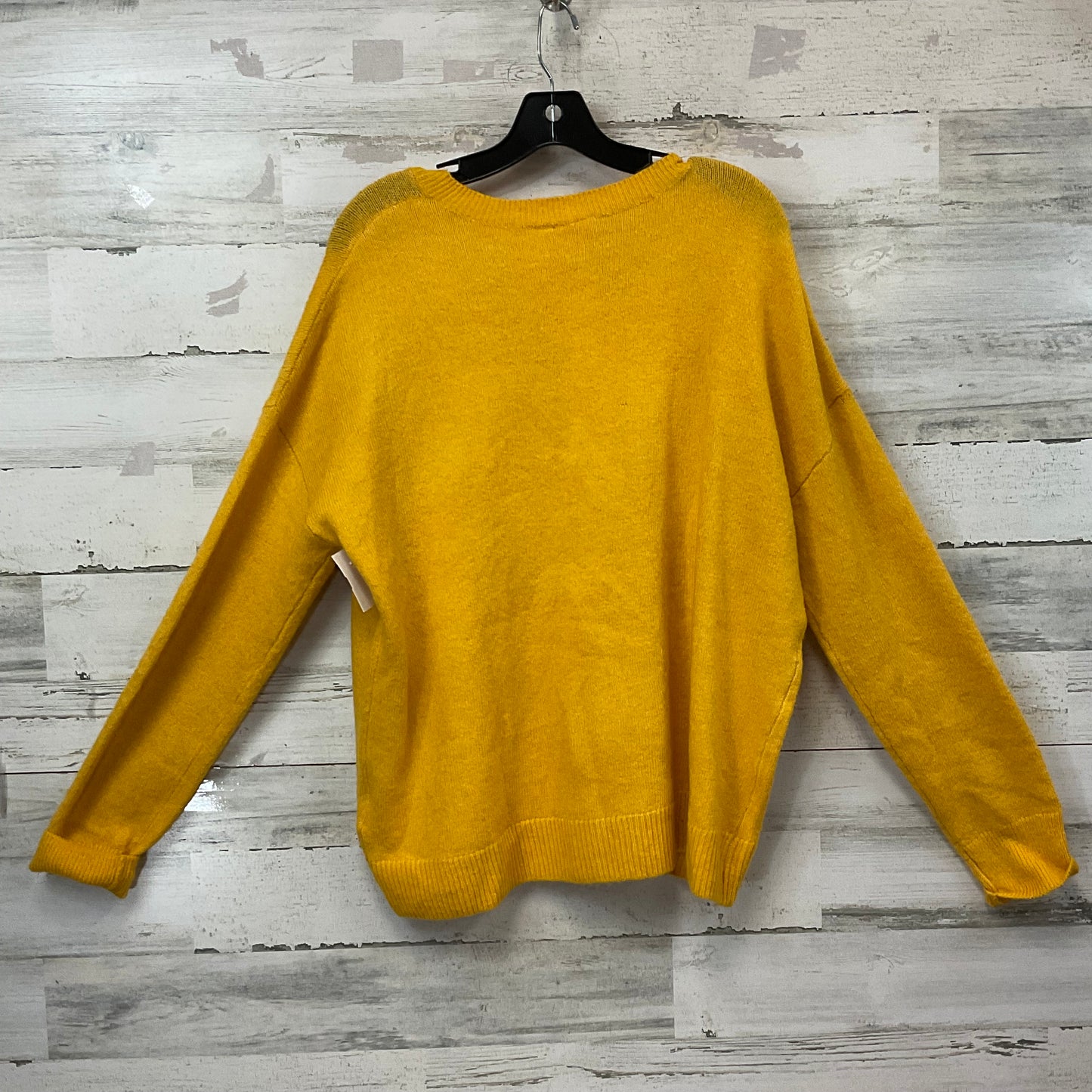 Sweater By Gap In Yellow, Size: Xl