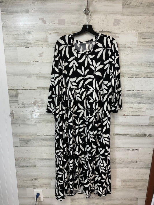 Dress Casual Maxi By Celeste In Black & White, Size: 3x