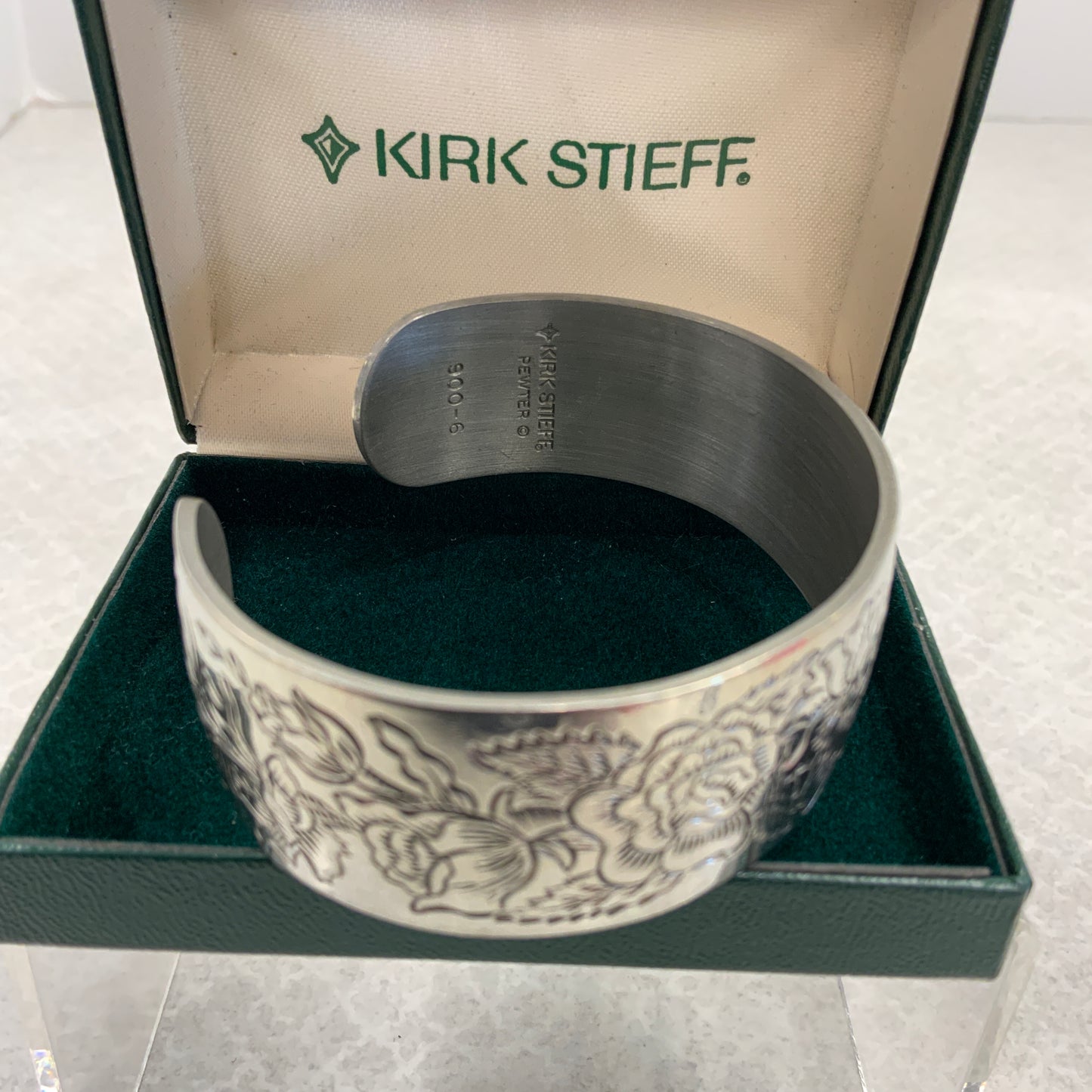 Bracelet Designer By kirk stieff