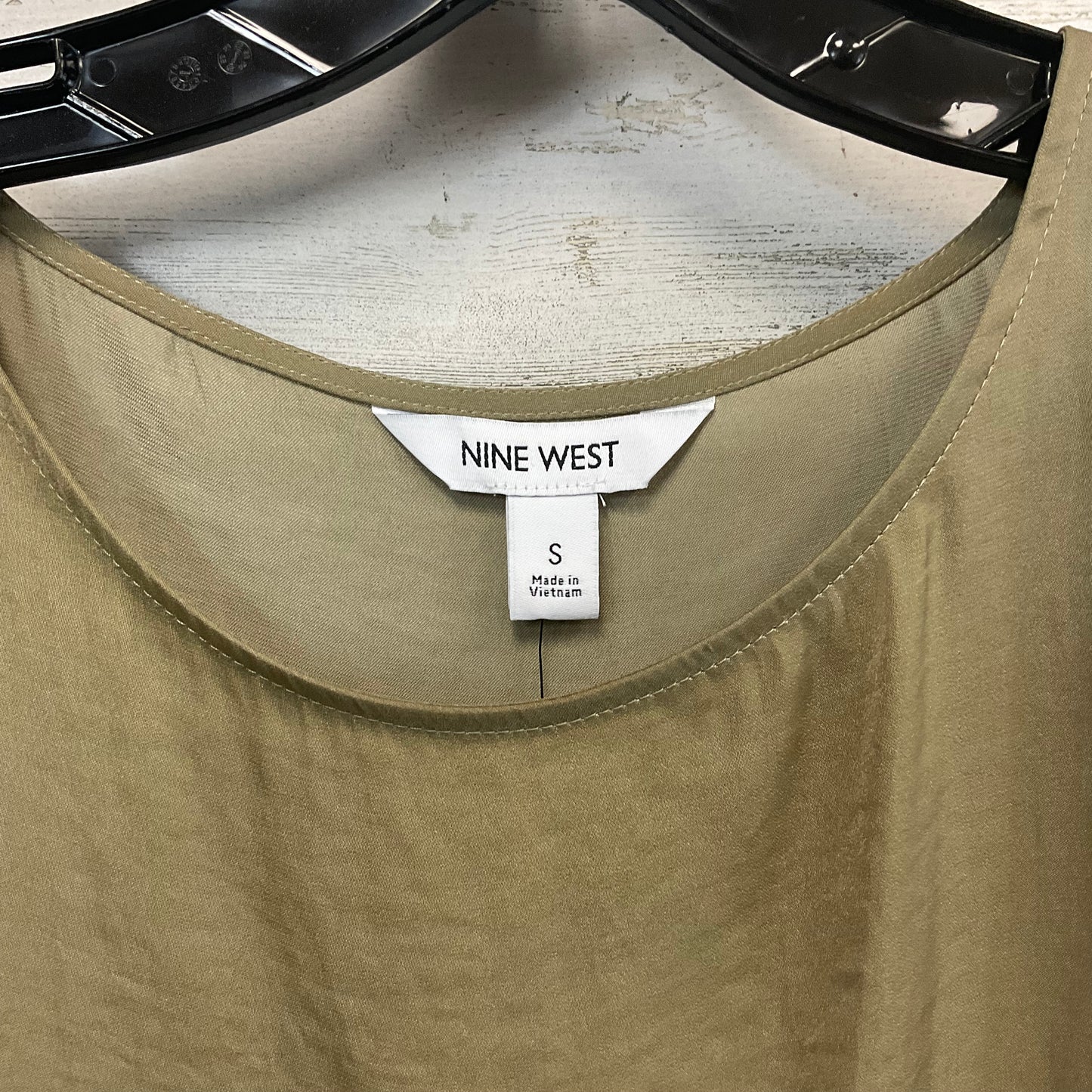 Blouse Short Sleeve By Nine West Apparel In Tan, Size: S