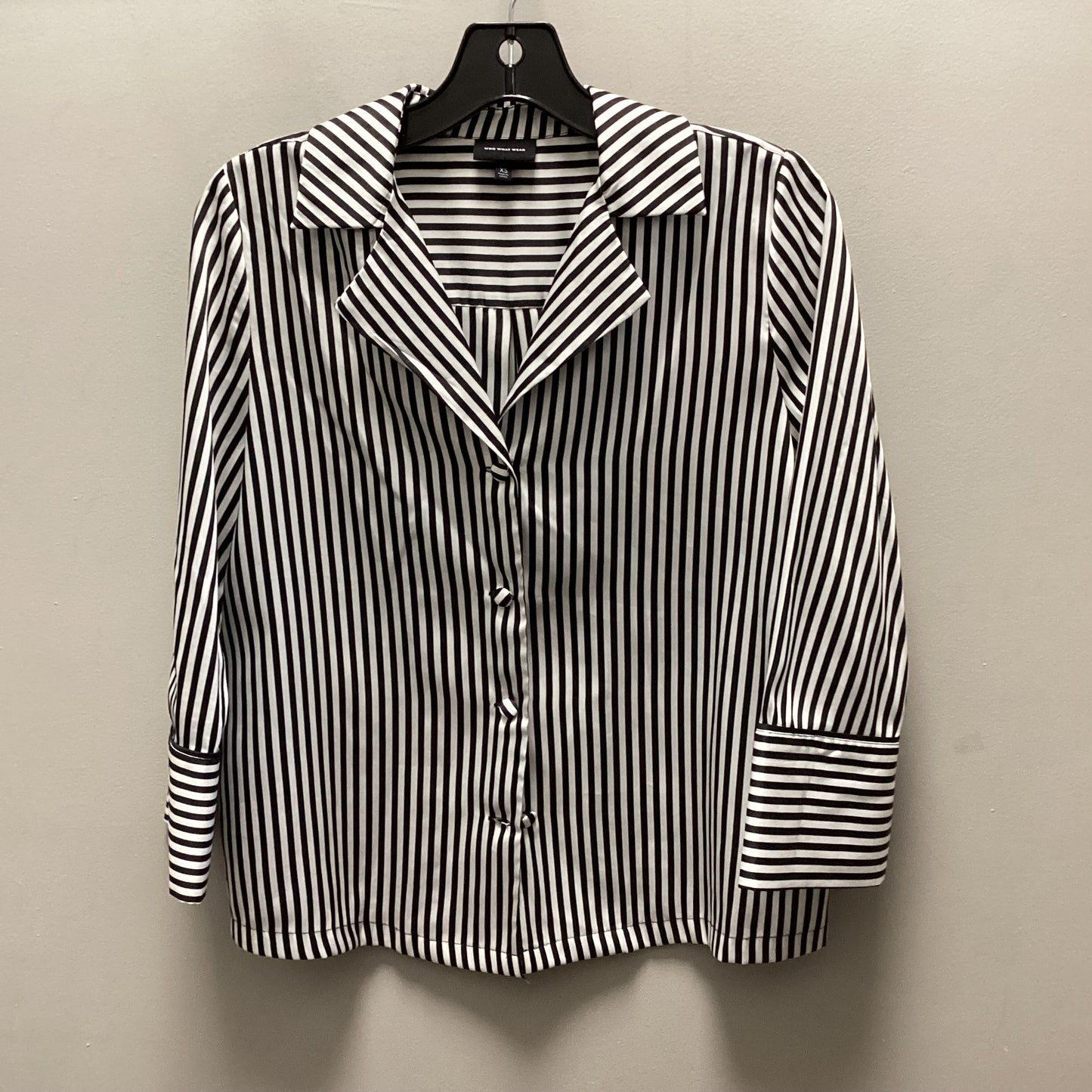 Blouse Long Sleeve By Who What Wear In Black & White, Size: Xs