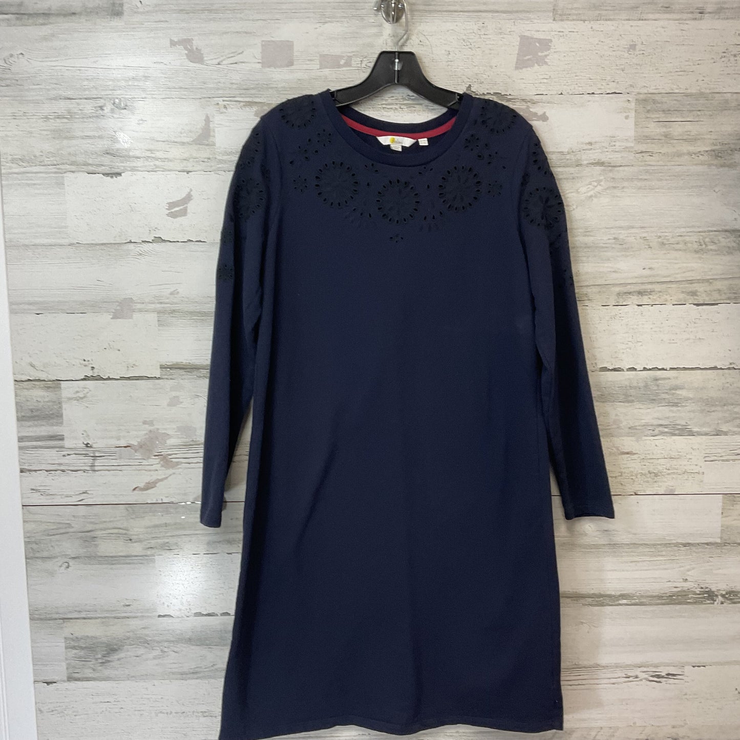 Dress Casual Short By Boden  Size: M