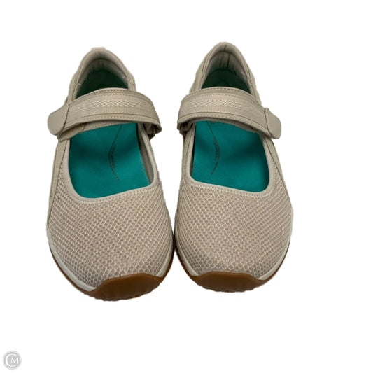 Shoes flat  By Ryka In Tan, Size: 9.5