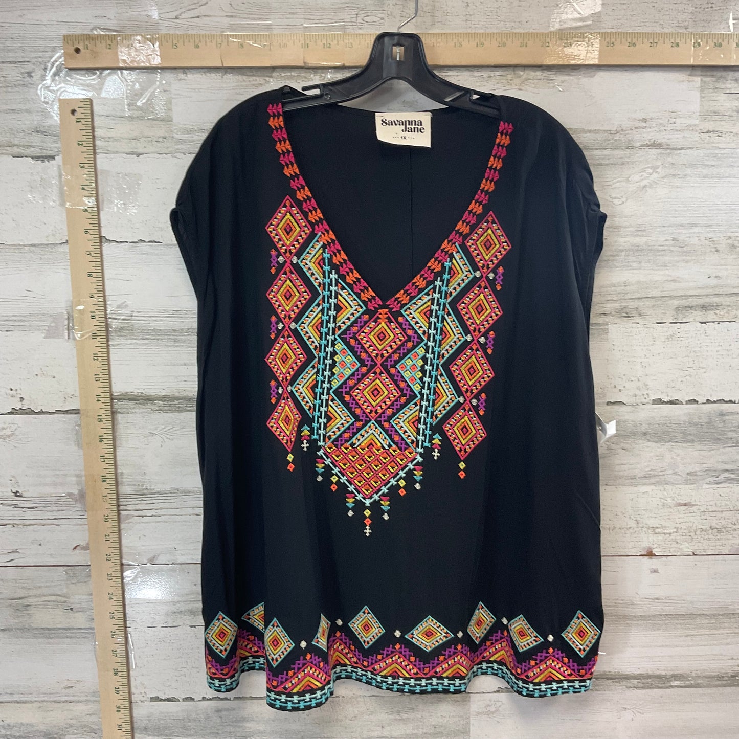 Black Top Short Sleeve Savanna Jane, Size 1x