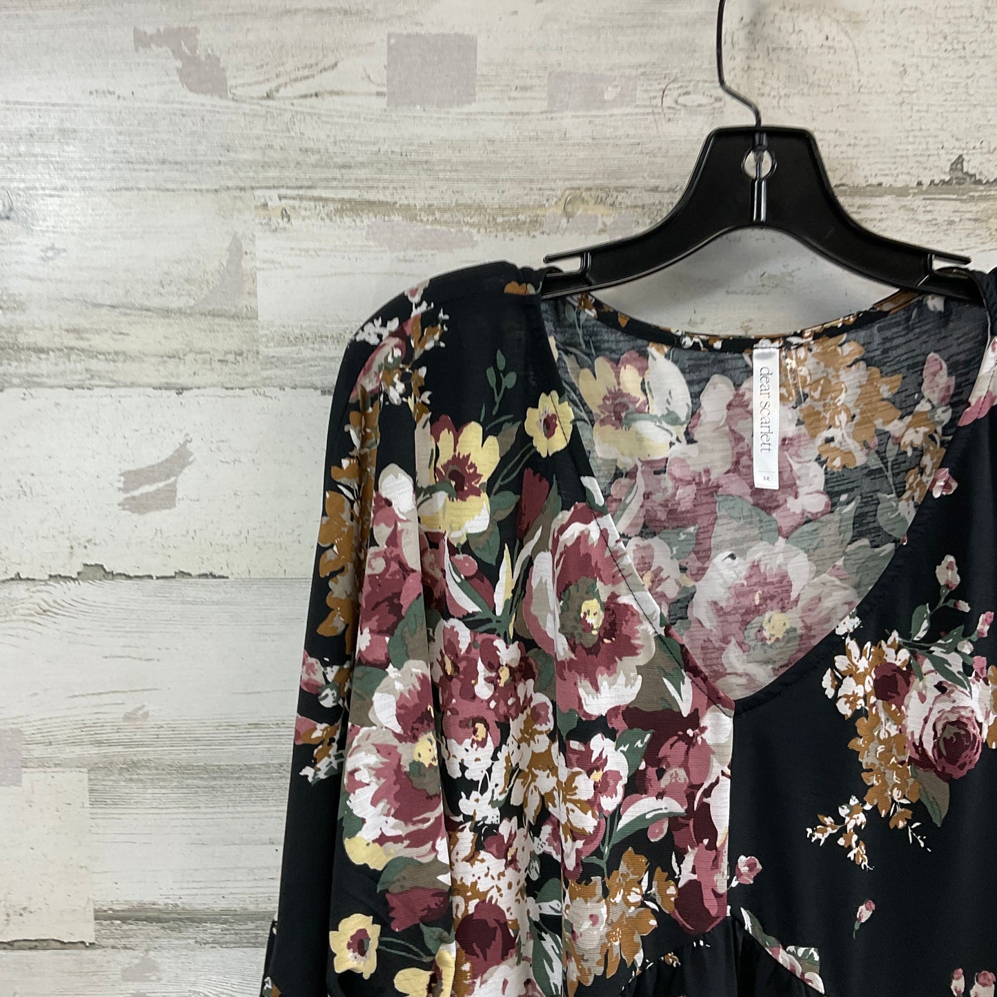 Top Short Sleeve By DEAR SCARLETT In Black, Size: 3x